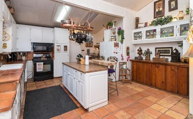 005_Kitchen