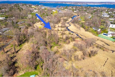 1 B Split Rock Dr, Kings Point, NY 11024 - photo 2