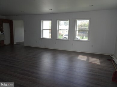 11 Gibbons Blvd, Cockeysville, MD 21030 - photo 5