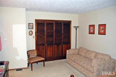 100 W Charter Dr, Muncie, IN 47303 - photo 7