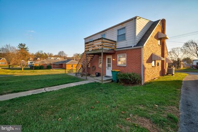 307 Commerce St, Waynesboro, PA 17268 - photo 4