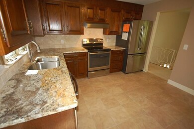 54 King St unit 54, Franklin, MA 02038 - photo 6