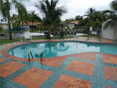 Swimming Pool/Hot Tub/Sauna
