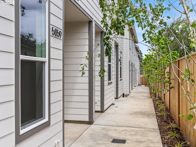 5867 NE Prescott St unit 6, Portland, OR 97218 - photo 2