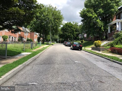 1016 Ellicott Driveway, Baltimore, MD 21216 - photo 4