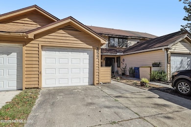 3-web-or-mls-Cobblewood Ln-S0611-003