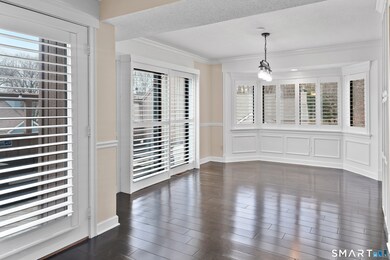 141 Spring Glen unit 141, Shelton, CT 06484 - photo 2