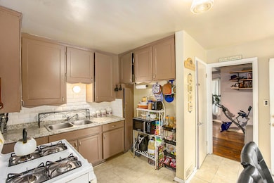 19506 Pennington Dr, Detroit, MI 48221 - photo 4