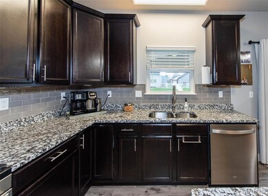 1011 Pine Creek Dr, Wentzville, MO 63385 - photo 6