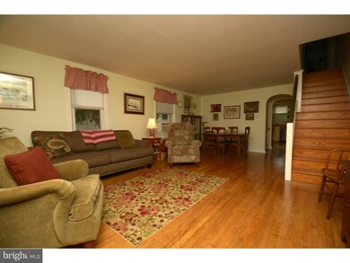 247 E Summit St, Souderton, PA 18964 - photo 6