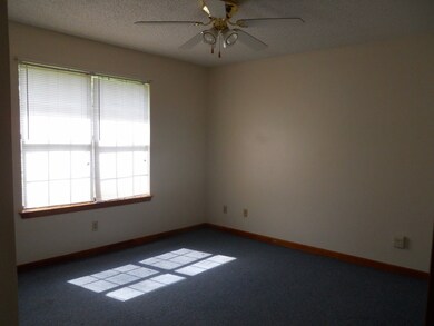 1705 Hutto St, Conway, AR 72032 - photo 4