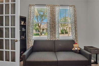 Double windows in Office/Den