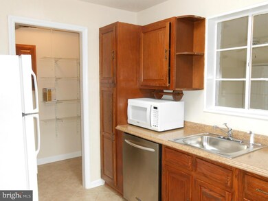 2300 Glendale Terrace, Alexandria, VA 22303 - photo 6