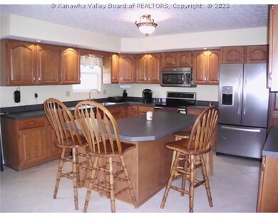 152 Hidden Valley Estates, Scott Depot, WV 25560 - photo 3