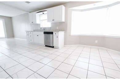 8215 Coastway Ln, Houston, TX 77075 - photo 6