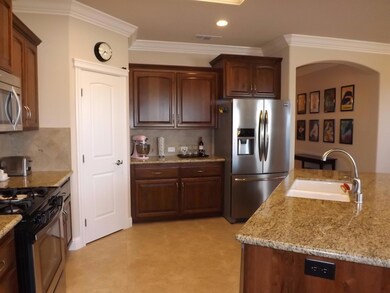 606 Rogue River Way, Redding, CA 96003 - photo 4