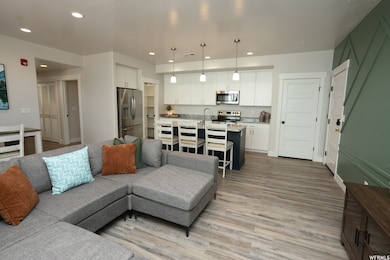 553 S 100 W unit 102, Richfield, UT 84701 - photo 5