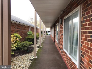 3500 Forest Edge Dr unit 3A, Silver Spring, MD 20906 - photo 2