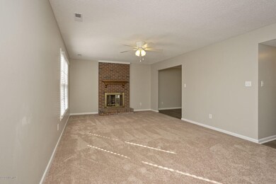 110 Archdale Dr, Jacksonville, NC 28546 - photo 5