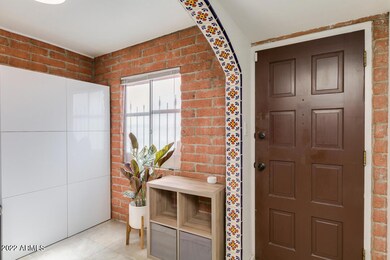 Front entryway 1