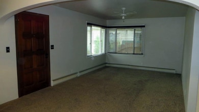 3826 Bristol Ave, Klamath Falls, OR 97603 - photo 2