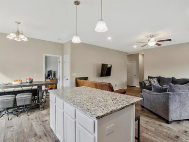 461 S Longbranch Dr unit 463 S Longbranch Dr, Maize, KS 67101 - photo 4