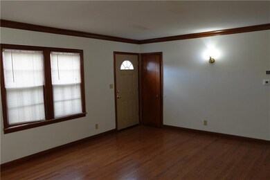 4429 N Oak Trafficway, Kansas City, MO 64116 - photo 5