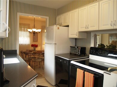 1583 Eastwood Dr, Bethlehem, PA 18018 - photo 6