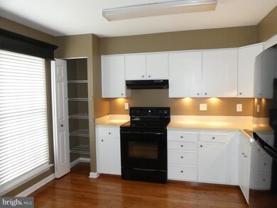 28 Hunting Horn Cir, Reisterstown, MD 21136 - photo 6