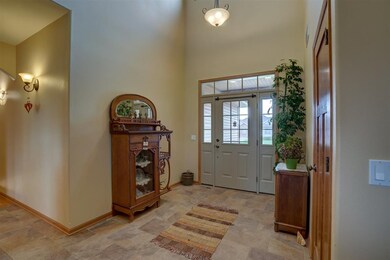 389 N Bergamont Blvd, Oregon, WI 53575 - photo 3