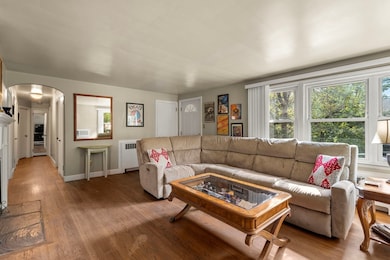 5 Manila St, Worcester, MA 01602 - photo 4