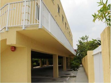 853 SW 2nd St unit 5, Miami, FL 33130 - photo 2