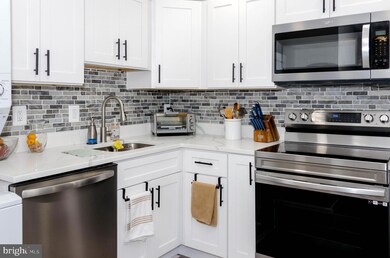 11446 Laurelwalk Dr, Laurel, MD 20708 - photo 3