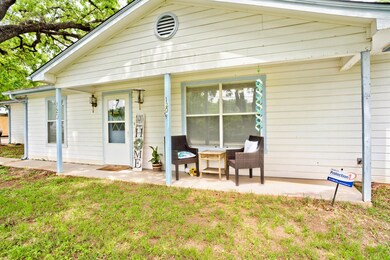 120 Avondale Ave, Azle, TX 76020 - photo 5