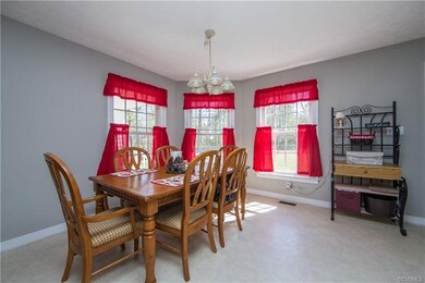 Large, eat-in area of kitchen with lots of natural