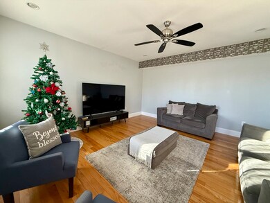 371 Main St unit 2, Woburn, MA 01801 - photo 2