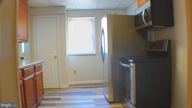 213 Walnut St, Mar Lin, PA 17951 - photo 4