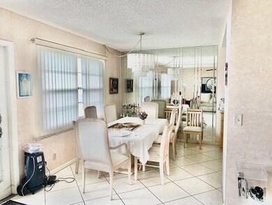 1093 Yarmouth E, Boca Raton, FL 33434 - photo 5