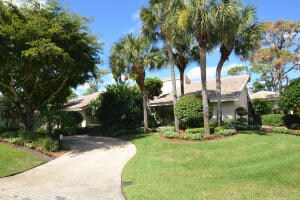 4901 Pineview Cir, Delray Beach, FL 33445 - photo 2