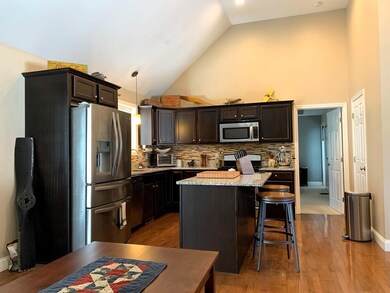 38 Hollow Ridge Dr, Nashua, NH 03062 - photo 2