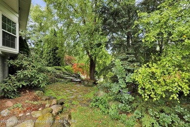 1649 Boynton Dr, Lansing, MI 48917 - photo 5