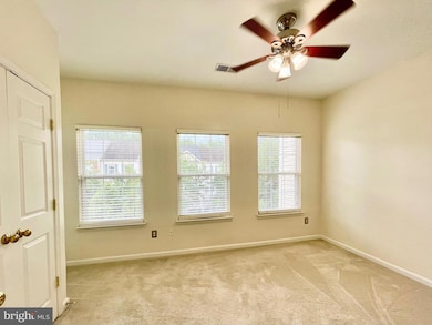 12518 Heykens Ln unit 1302, Bristow, VA 20136 - photo 7