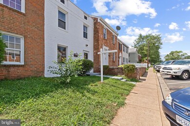 9261 Byrd Dr, Manassas, VA 20110 - photo 2