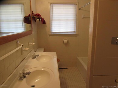 15216 Tyler Hideaway Ln 005.jpg