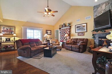 2689 Grand Point Rd, Chambersburg, PA 17202 - photo 4