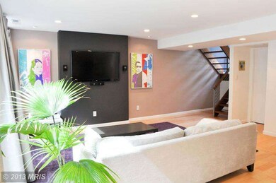 11511 Maple Ridge Rd, Reston, VA 20190 - photo 5