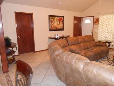 610 E Seymour St, Shawnee, OK 74801 - photo 7