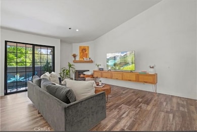 6545 Reseda Blvd unit 17, Reseda, CA 91335 - photo 2