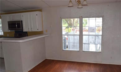 9304 Ashley Oaks Ct, Tampa, FL 33610 - photo 4