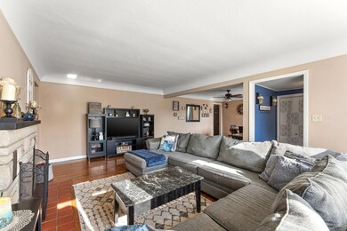 large-019797ad-0faf-721d-a2e6-1b01716570